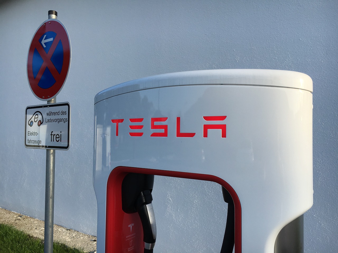 Share Prices for Tesla Slide on the Debut of 3-For-1 Stock Split