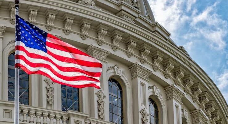 U.S. Employment Data Beat Expectations, Boosting the Dollar